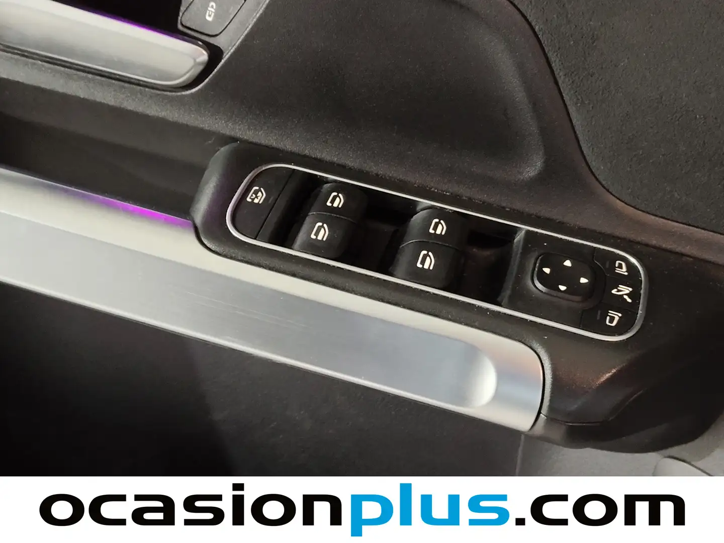 Foto Mercedes GLB Mercedes-Benz GLB 200 d (150 CV) Pack AMG