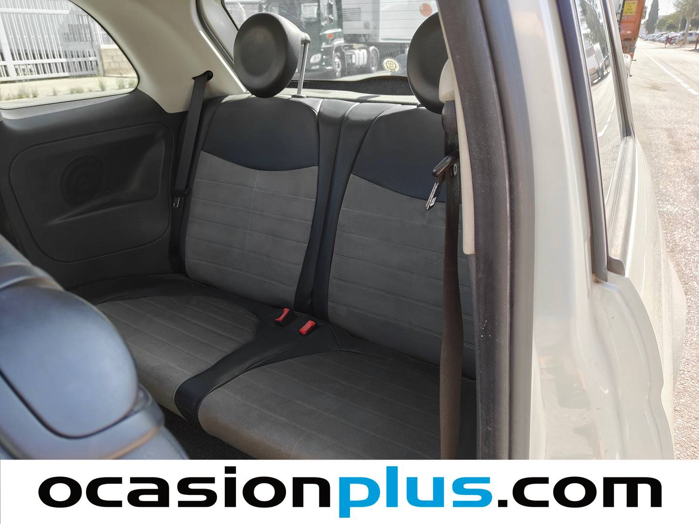 Foto asientos traseros Fiat 500 Fiat 500 1.2 8v Lounge (69 CV)