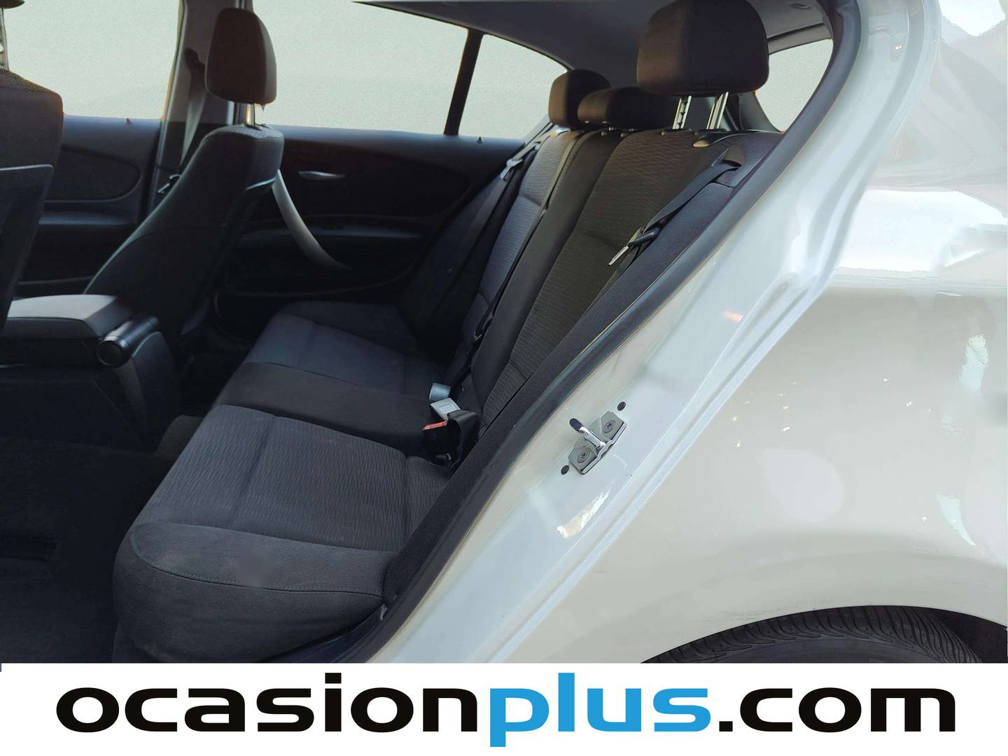 Foto asientos traseros BMW Serie 1 BMW Serie 1 120d (177 CV)