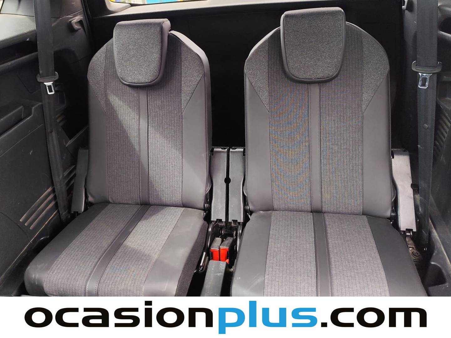 Foto asientos delanteros Peugeot 5008 Peugeot 5008 BlueHDI 180 S&S GT-Line EAT8 (180 CV) 7 Plazas