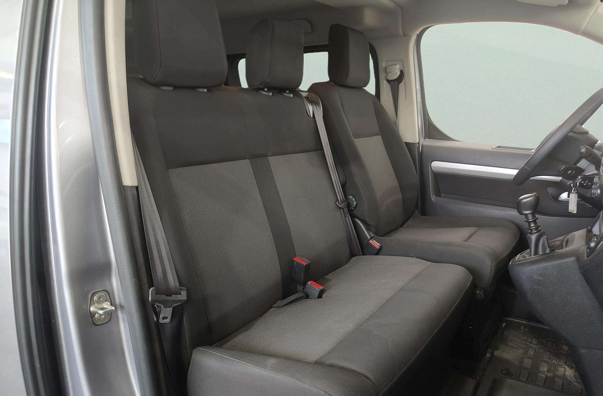 Toyota Proace Verso 2.0D VX Plus Shuttle L1 9 plazas - foto 18