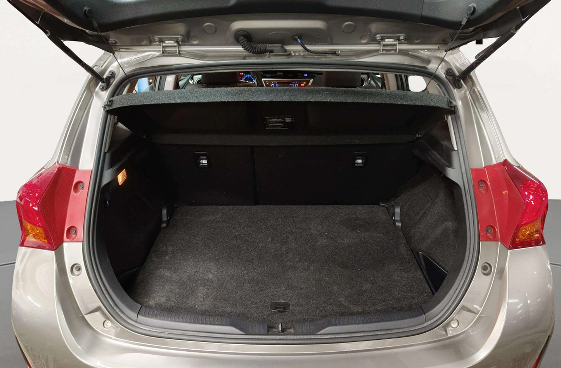 Toyota Auris 120D Active - foto 13