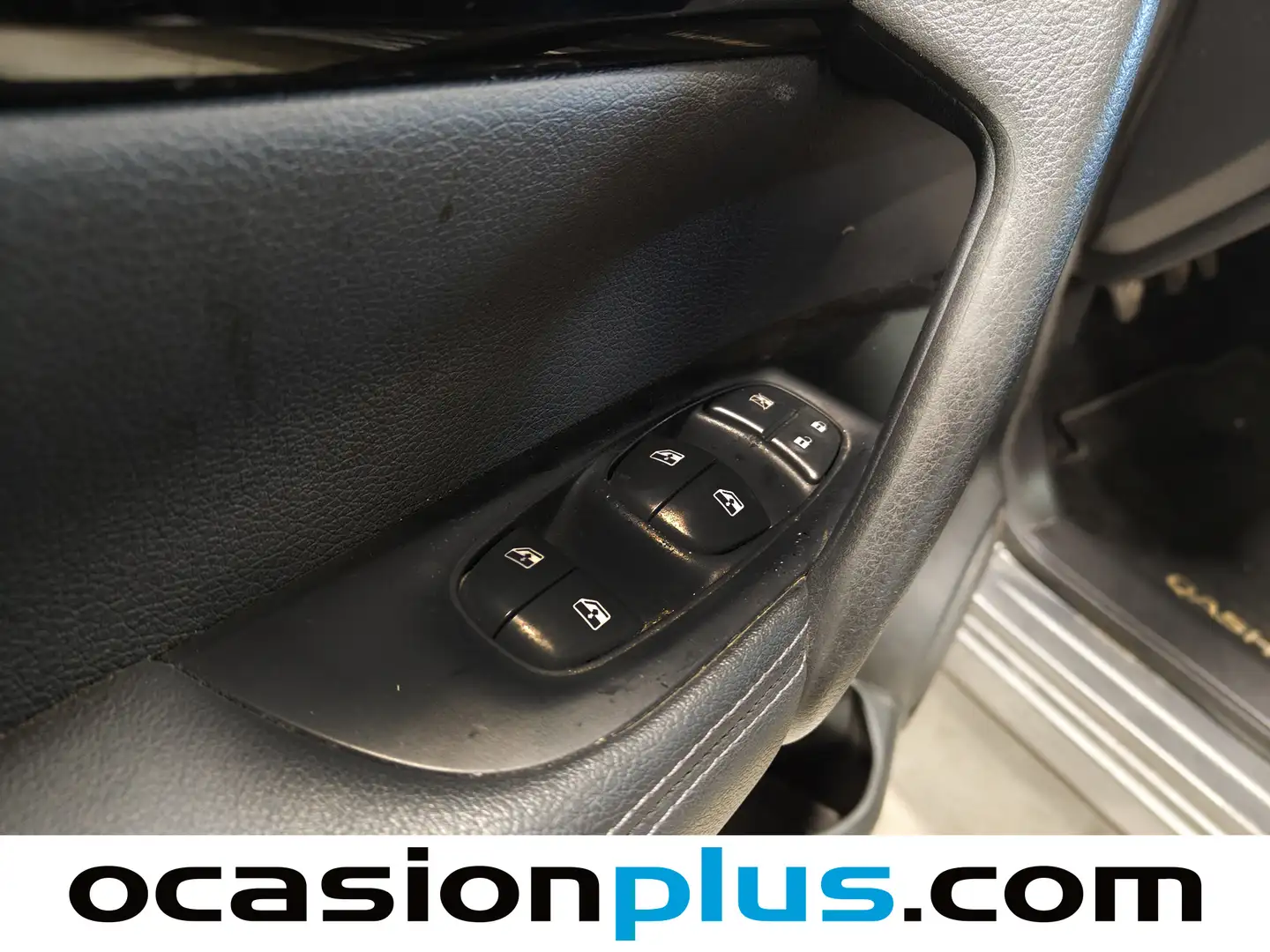 Foto Nissan QASHQAI Nissan Qashqai DIG-T 140 N-Connecta (140 CV)