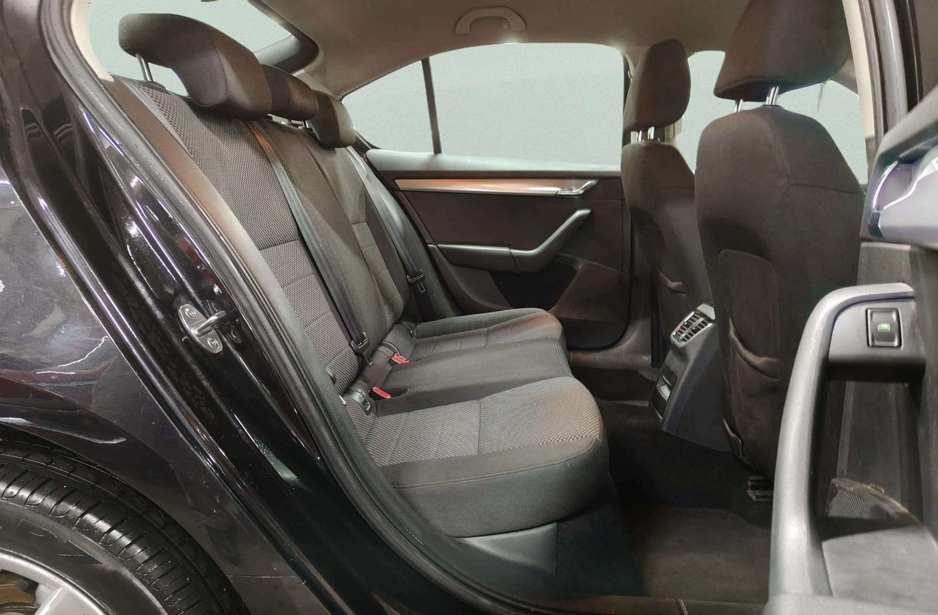 Škoda Octavia 2.0 TDI CR Ambition - foto 15