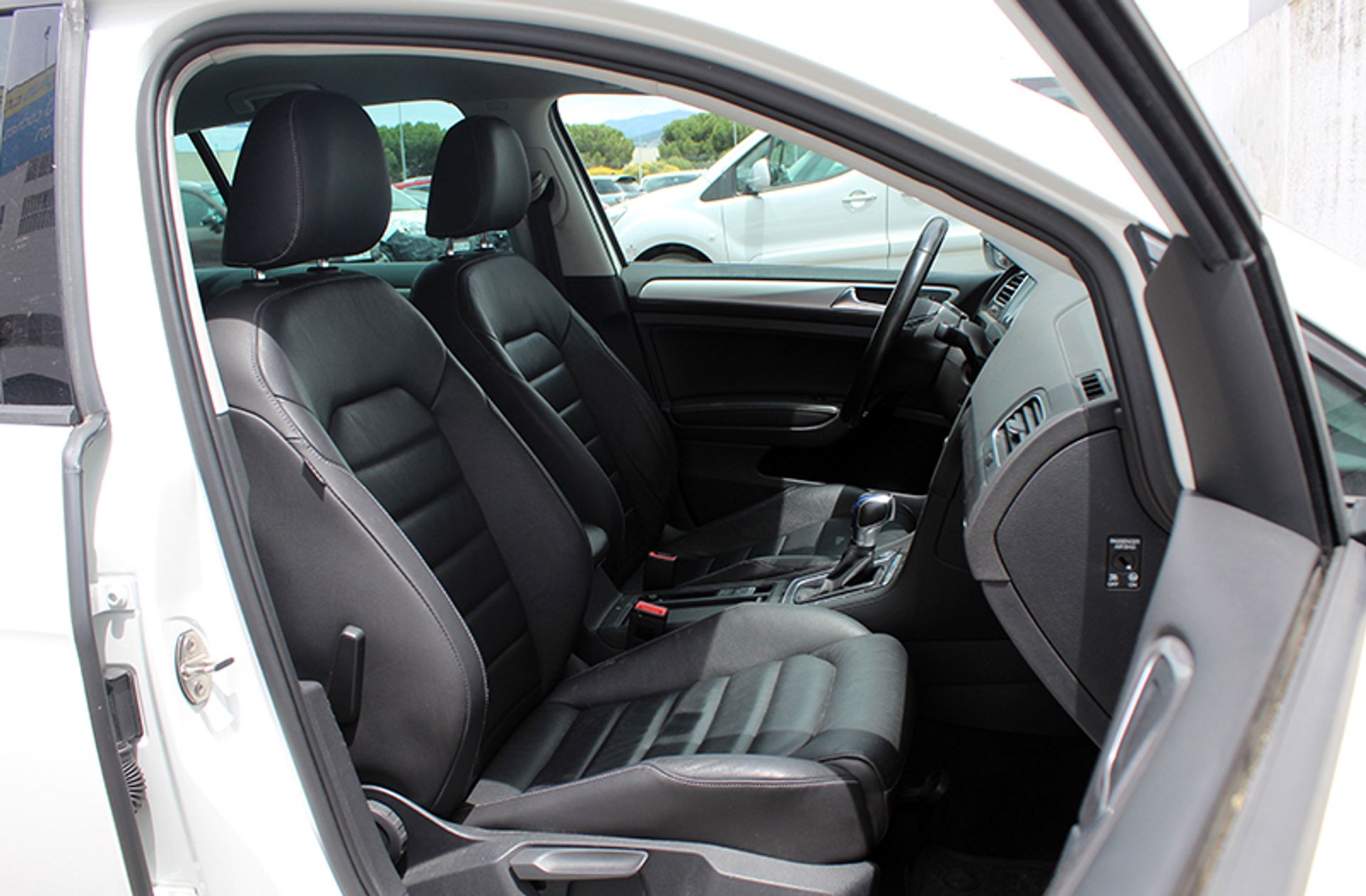 Volkswagen Golf e-Golf ePower - foto 24