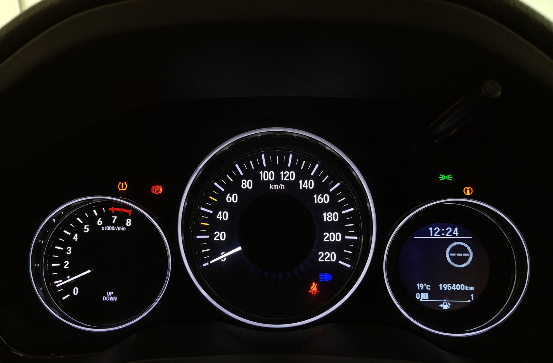 Honda HR-V 1.5 i-VTEC Elegance - foto 24