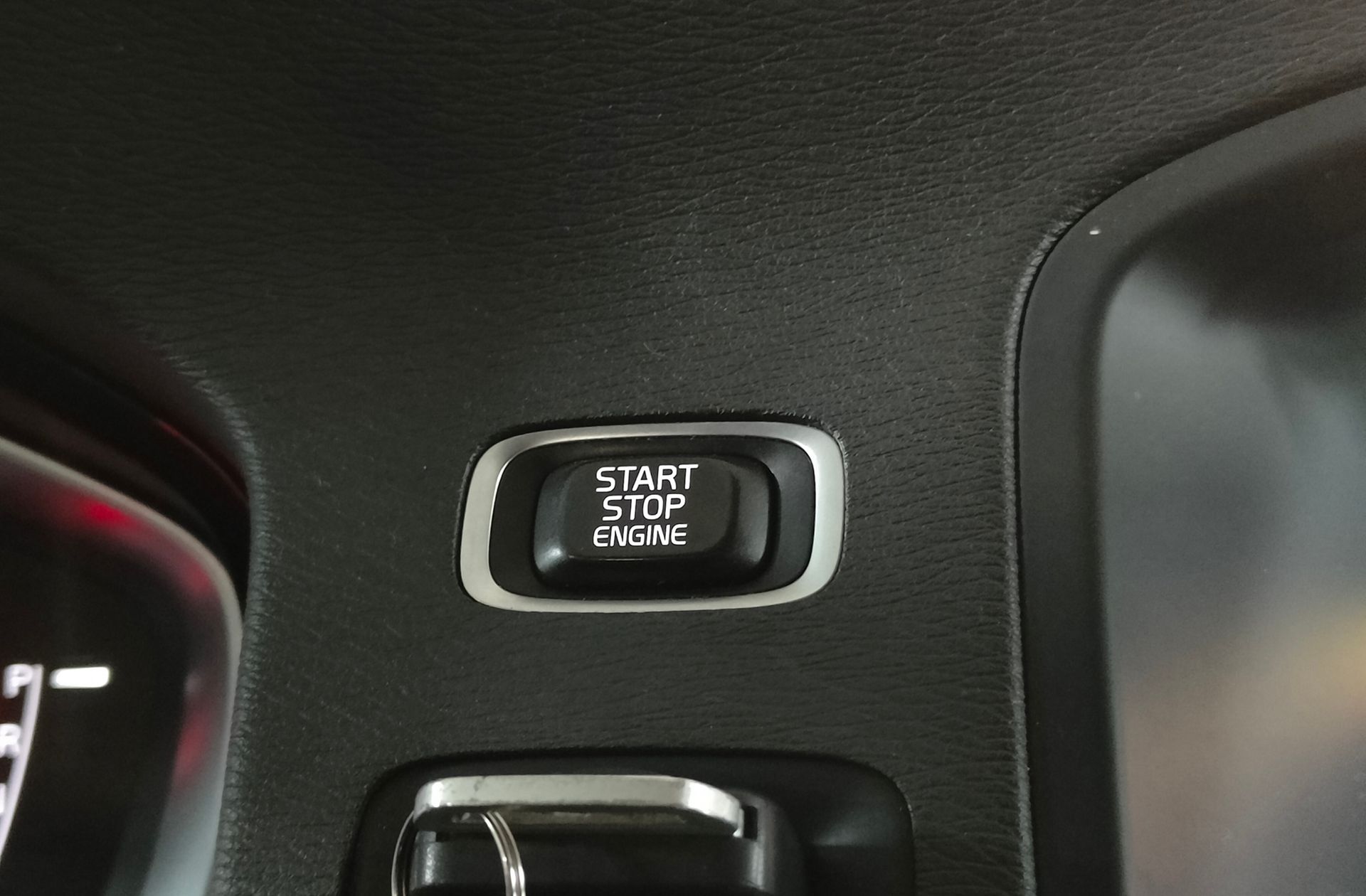 Volvo V60 D3 Momentum - foto 28