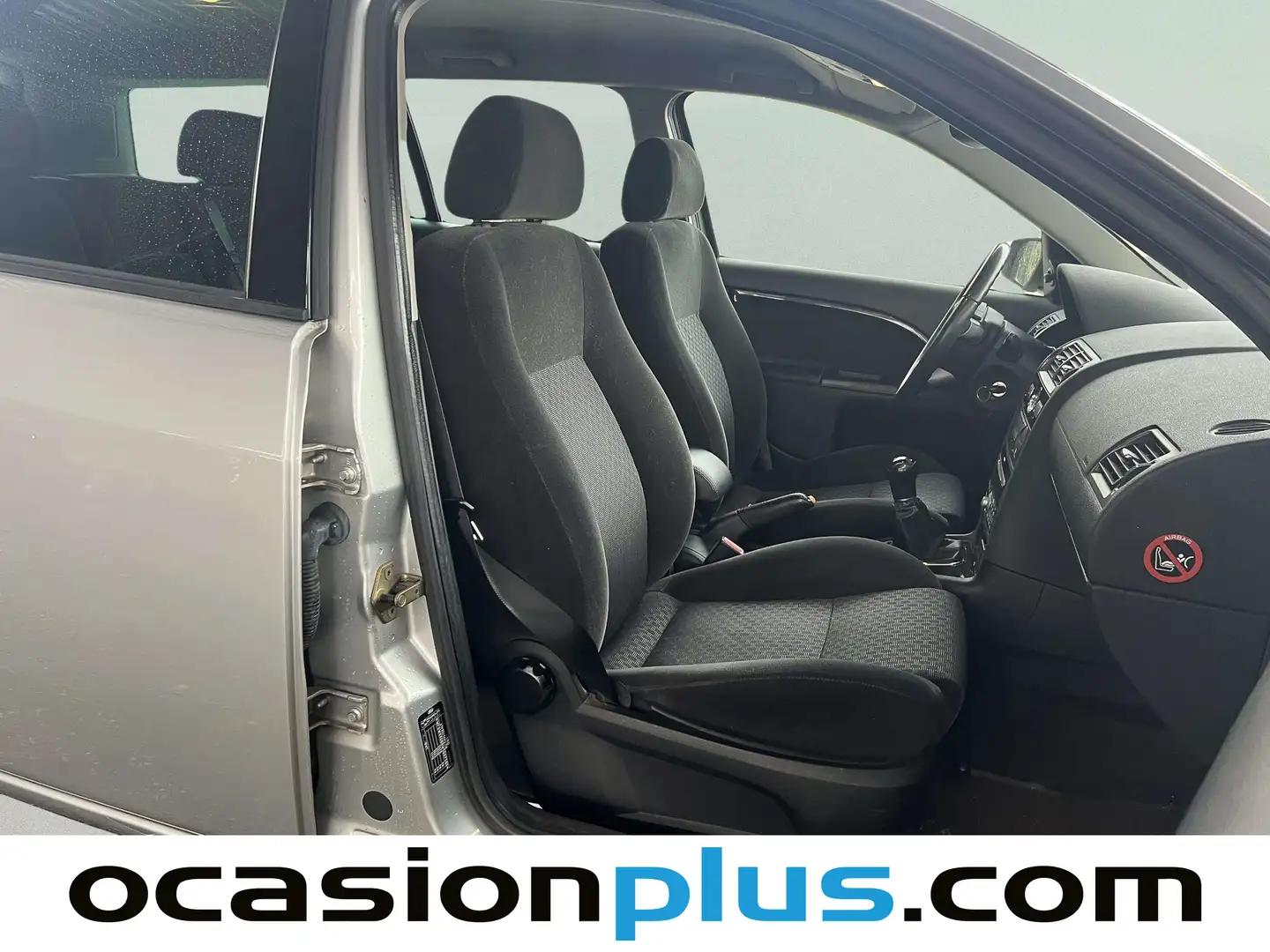 Foto Ford Mondeo Ford Mondeo 2.0i 16v Ghia (145 CV)