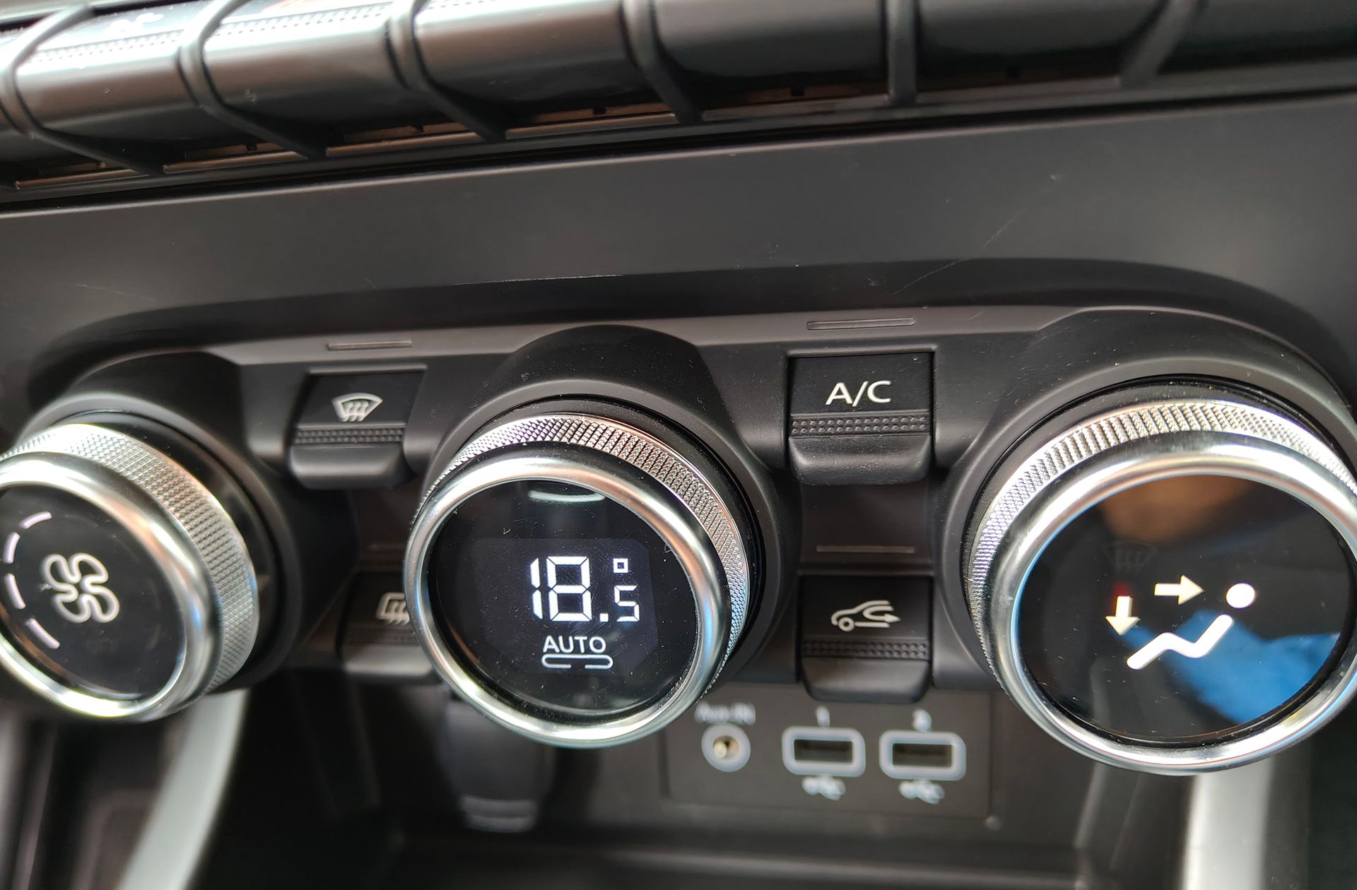 Renault Arkana Zen TCe 140 Mild Hybrid EDC - foto 33