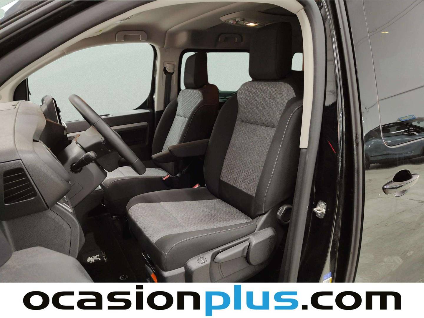 Foto asientos delanteros Peugeot Traveller Peugeot Traveller BlueHDi 180 Business VIP Standard EAT8 (180 CV)