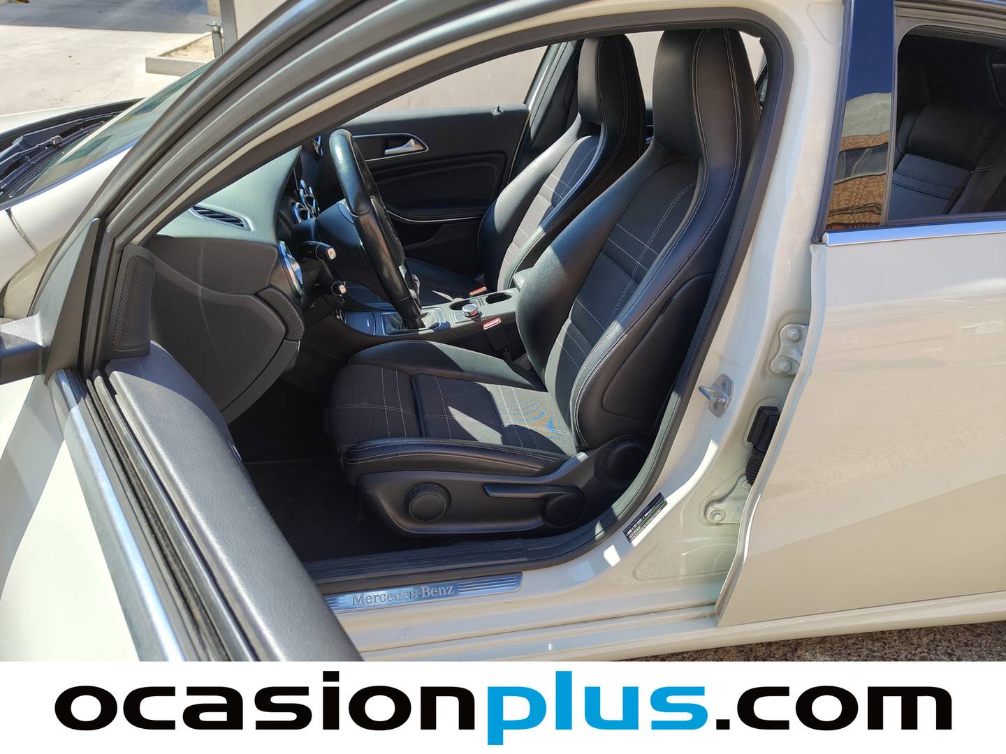 Foto asientos delanteros Mercedes Clase A Mercedes Clase A 200 d (136 CV)