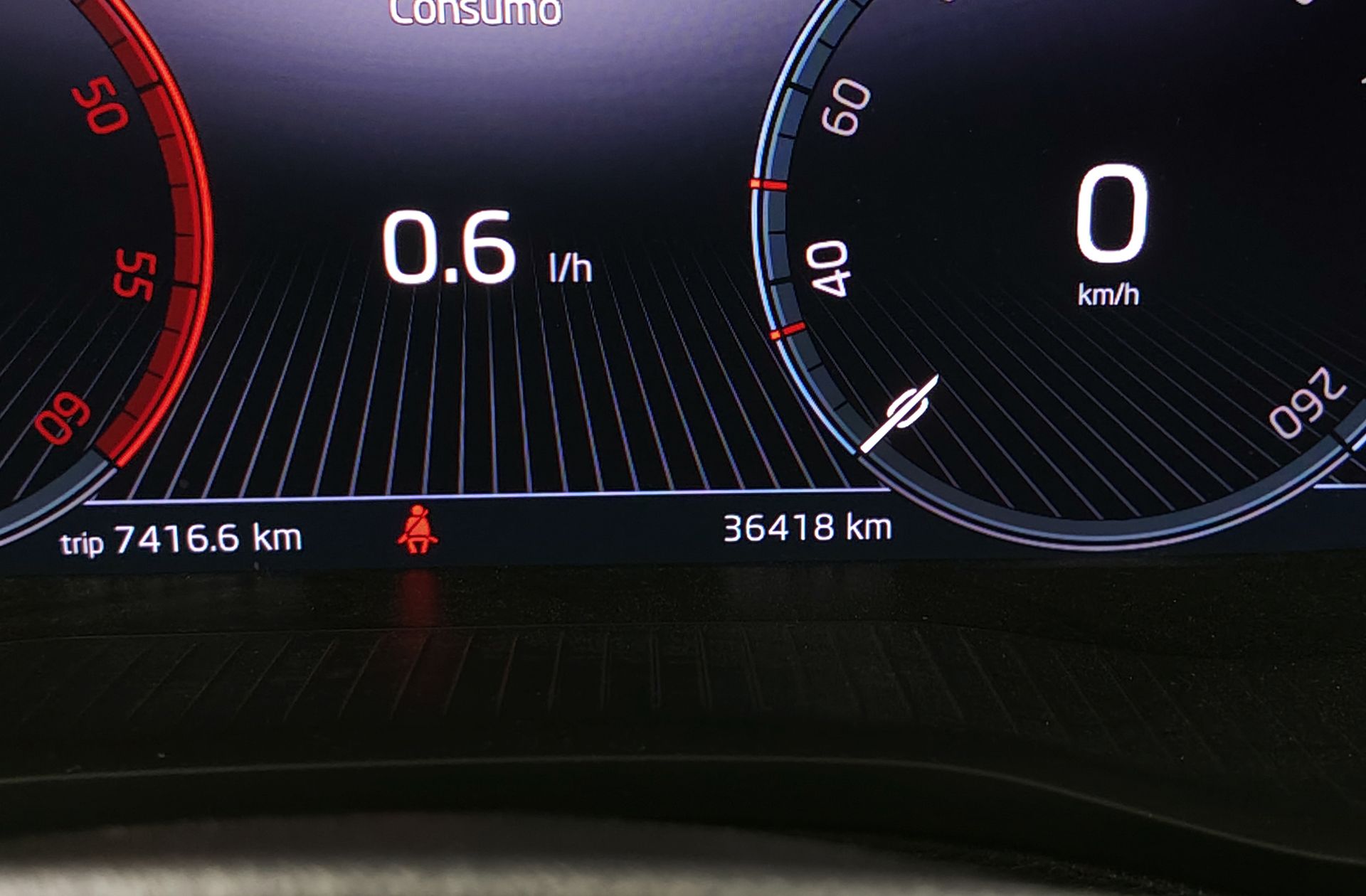 Škoda Karoq 2.0 TDI Sportline - foto 11