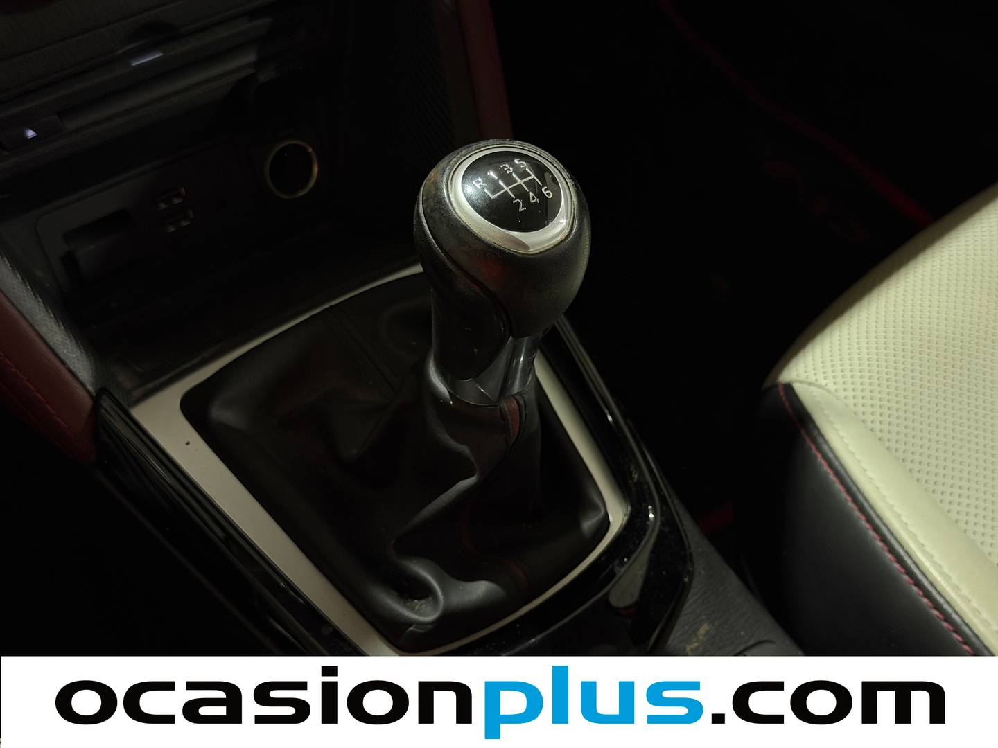 Mazda CX-3 Mazda CX-3 1.5 DE SKYACTIV Luxury White 2WD (105 CV) de segunda mano