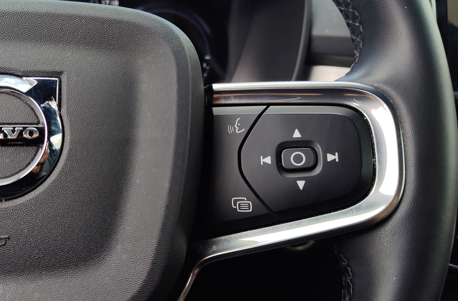 Volvo XC40 T5 Twin Recharge Inscription Expression - foto 28