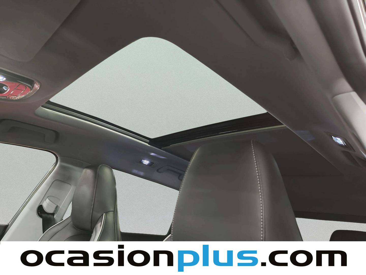 Extras y acabados del EBRO S700 EBRO S700 1.6 TGDI Luxury 7 DCT (147 CV)