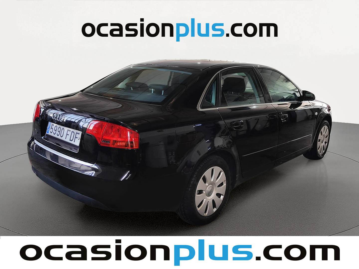 Foto trasera Audi A4 Audi A4 1.9 TDI (115 CV) derecha