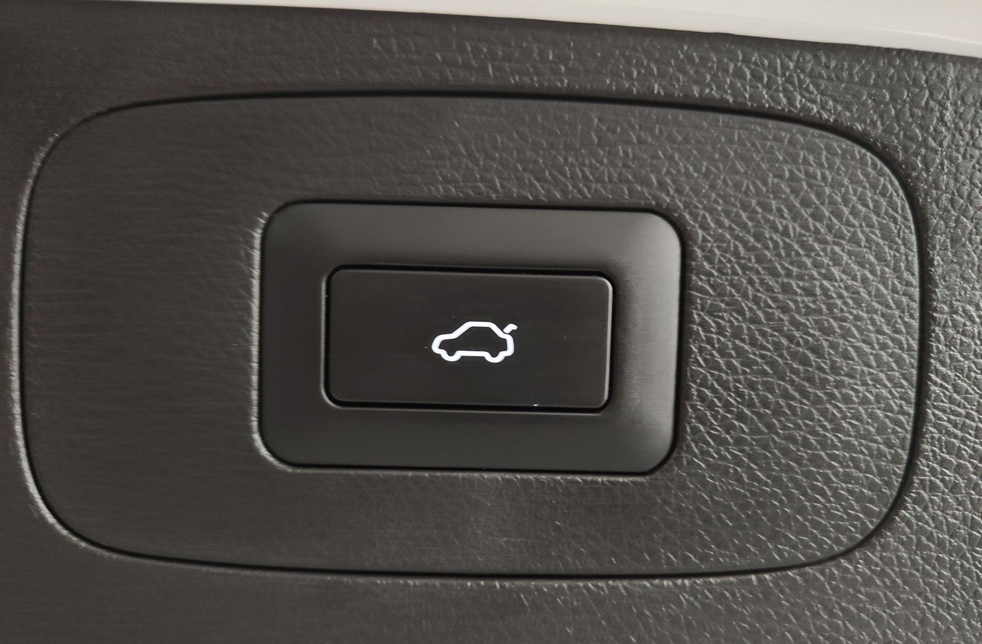 Ebro s700 1.5 T-GDi PHEV Luxury E-CVT - foto 19