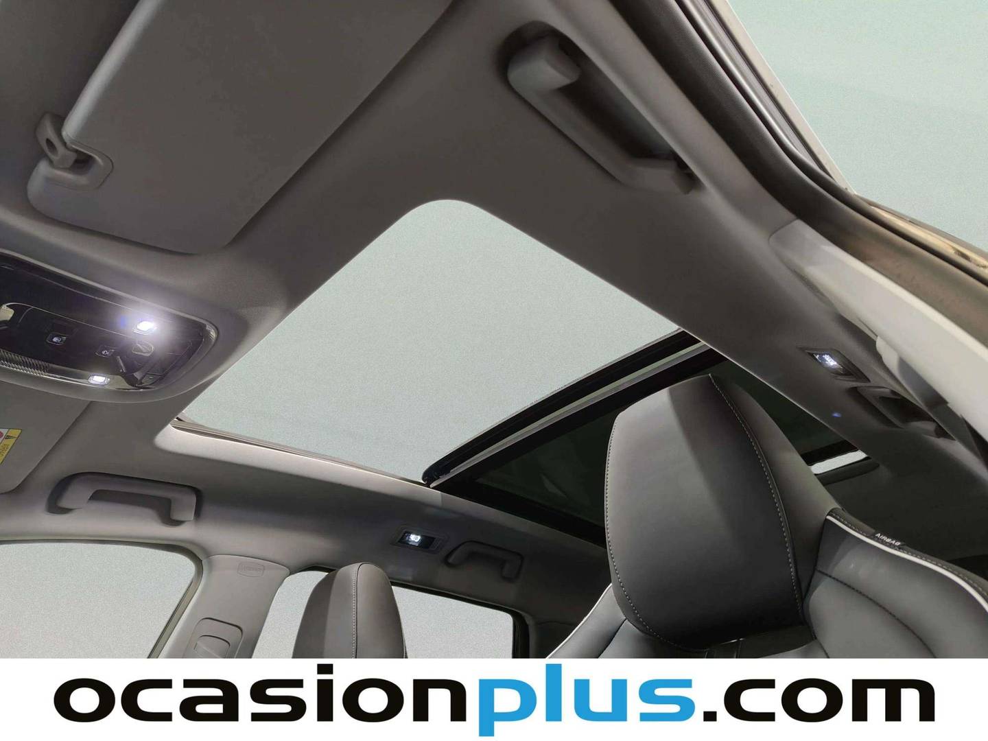 Extras y acabados del EBRO S700 EBRO S700 1.6 TGDI Luxury 7 DCT (147 CV)