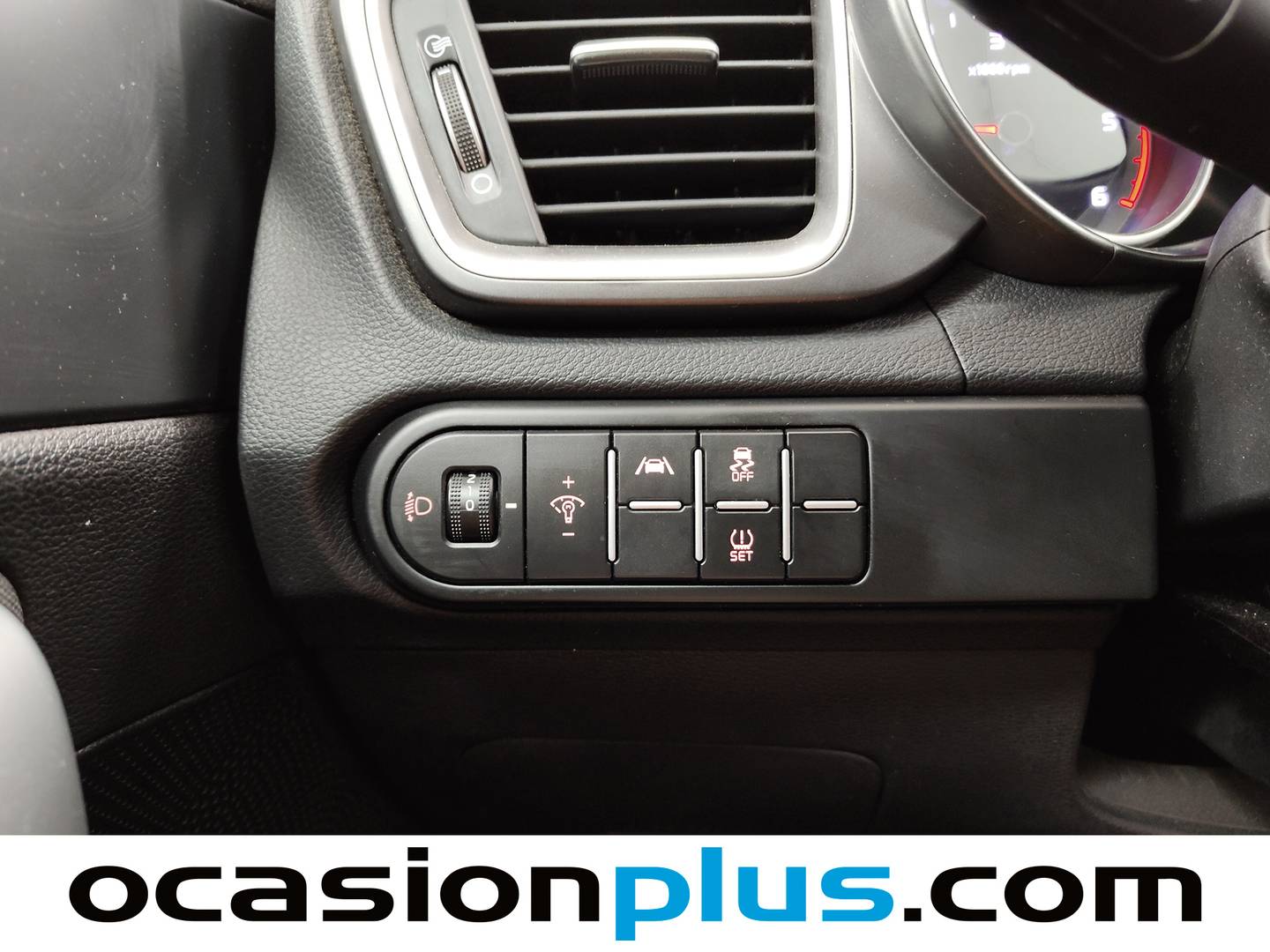 Extras del KIA Ceed KIA Ceed 1.6 MHEV iMT Drive (136 CV)
