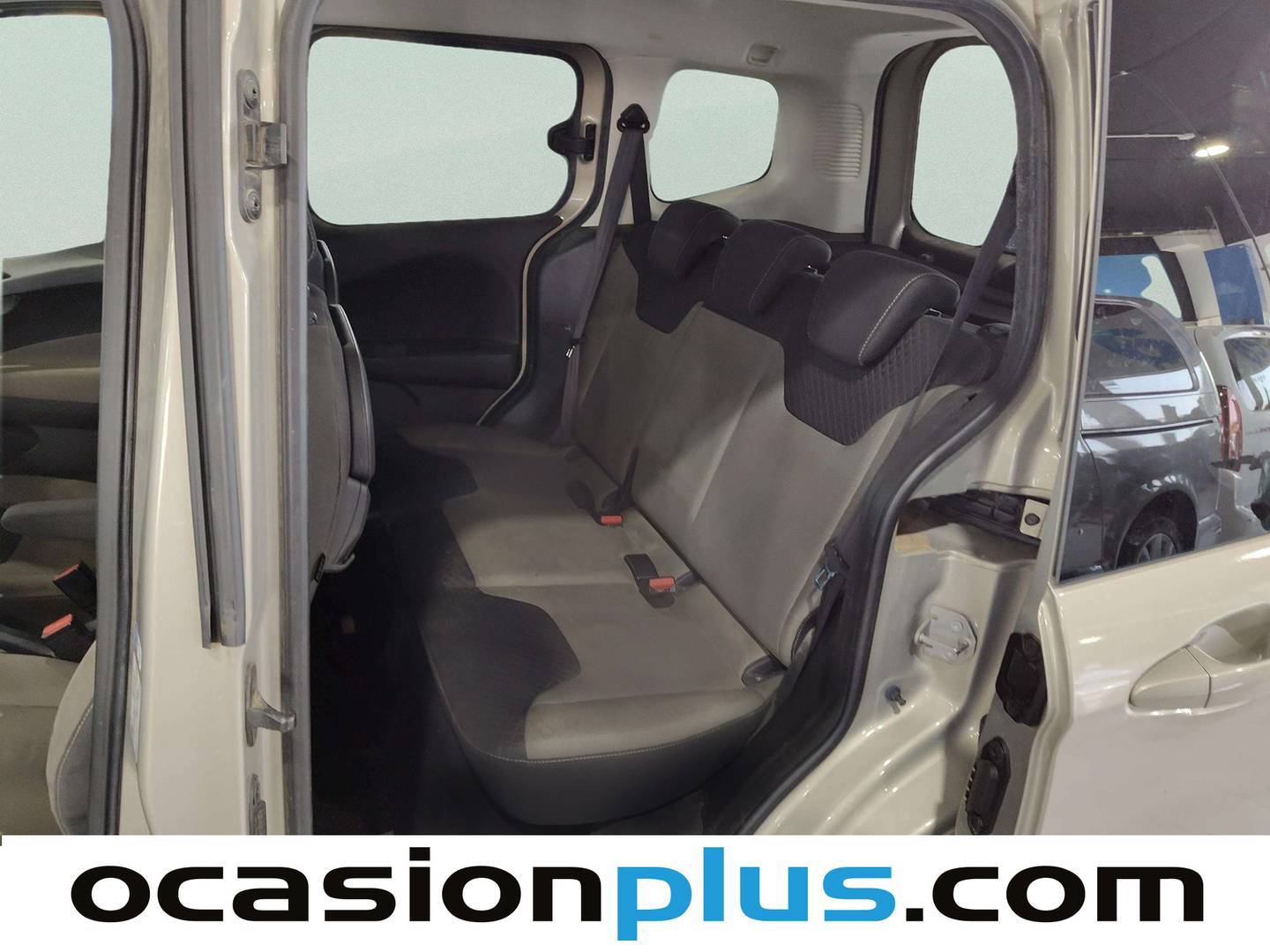 Foto asientos traseros Ford Tourneo Courier Ford Tourneo Courier 1.0 EcoBoost Titanium  (100 CV)