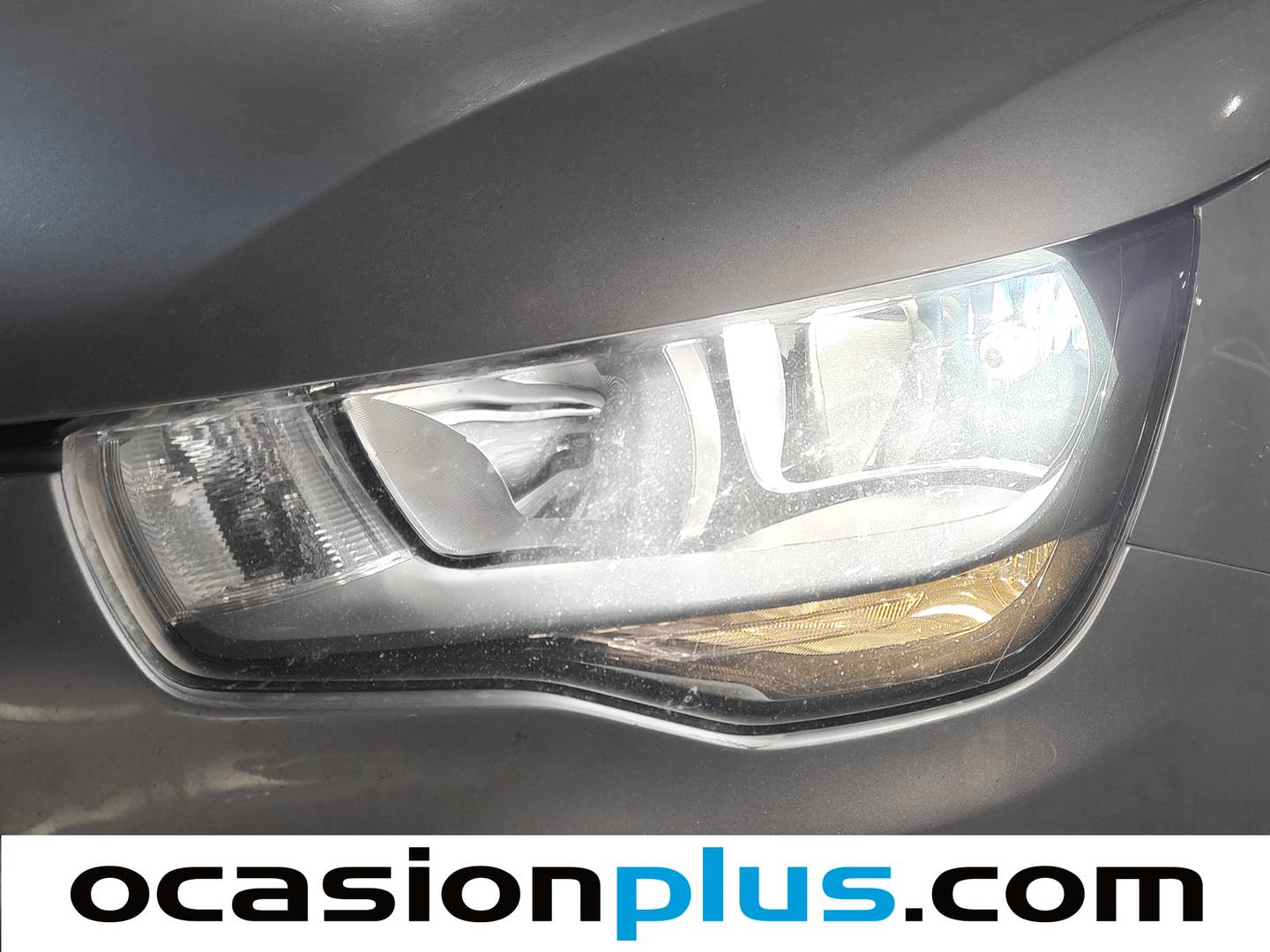 Foto Audi A1 Audi A1 Attraction 1.6 TDI (105 CV)