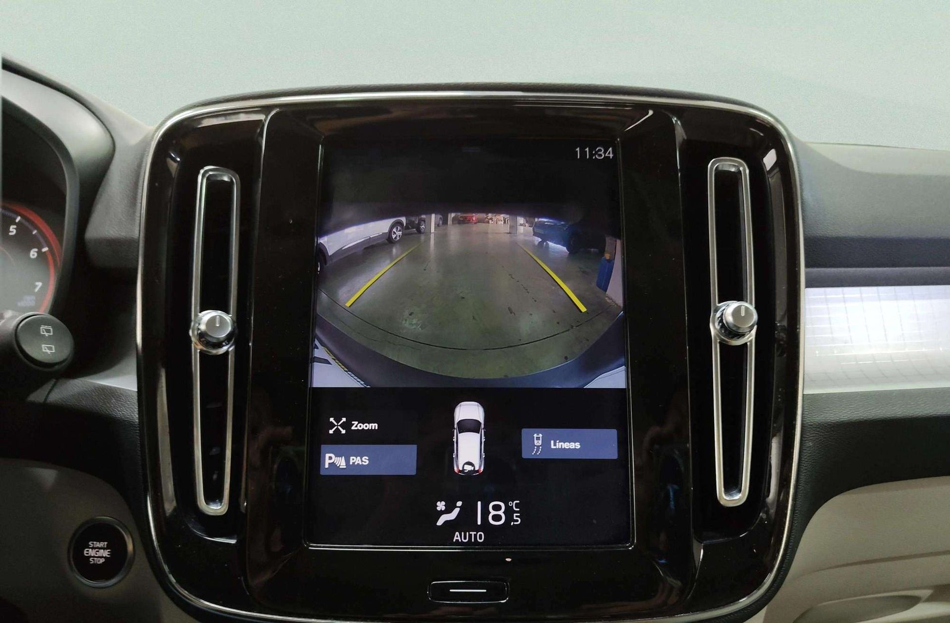 Volvo XC40 T3 Business Plus - foto 9