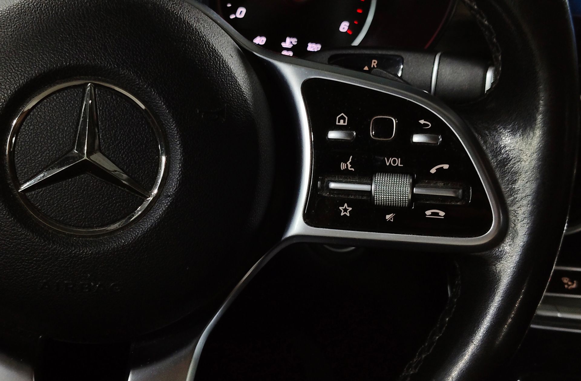 Mercedes-Benz Clase C 220 d Pack AMG - foto 31