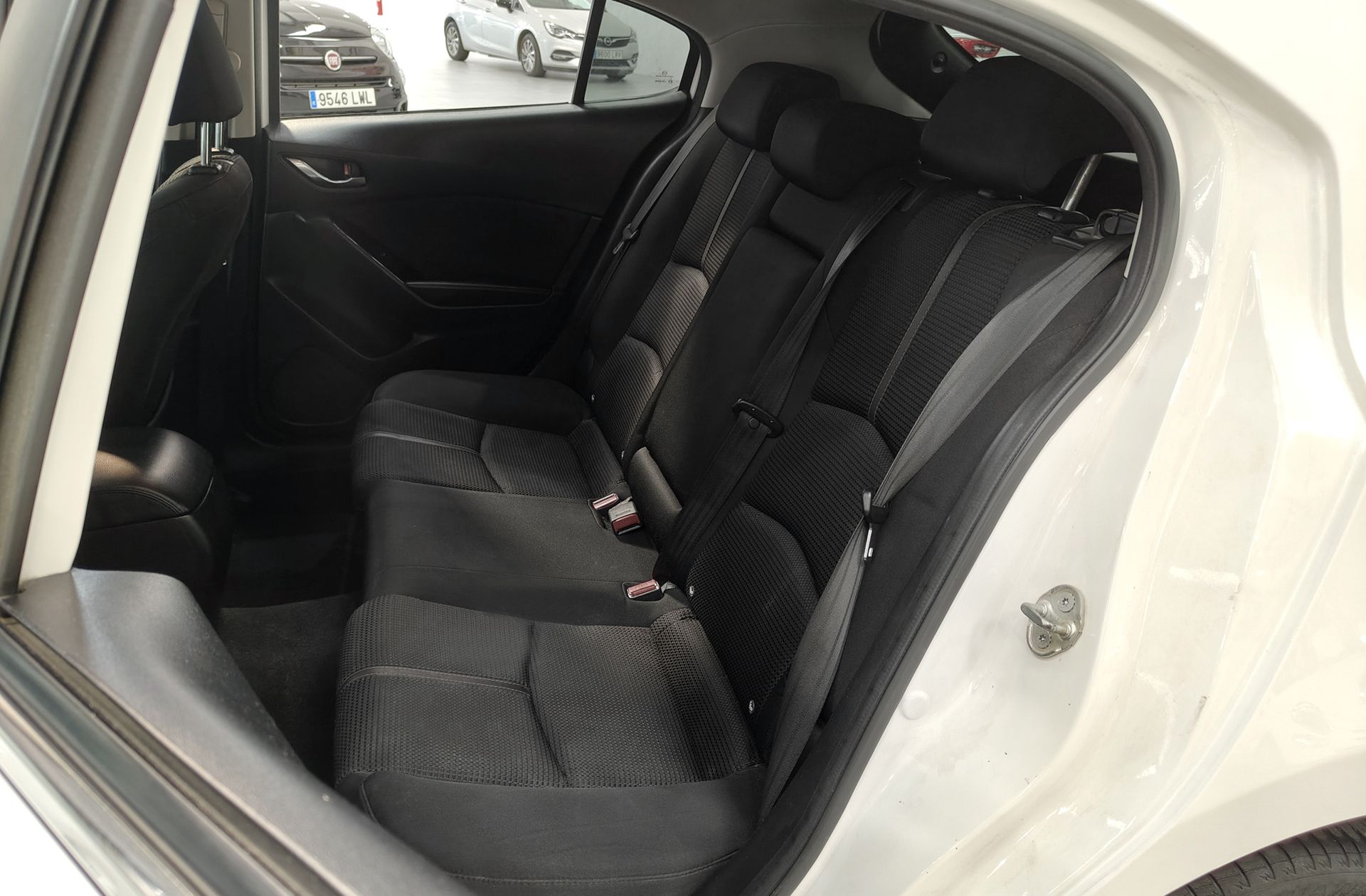 Mazda3 1.5 DE Black Tech Edition - foto 11