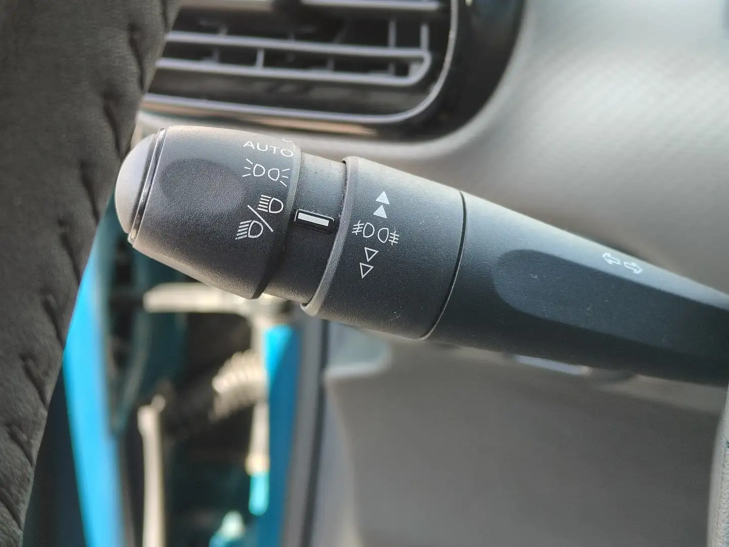 Foto Citroën C4 Cactus Citroen C4 Cactus BlueHDi 100 S&S Shine (100 CV)