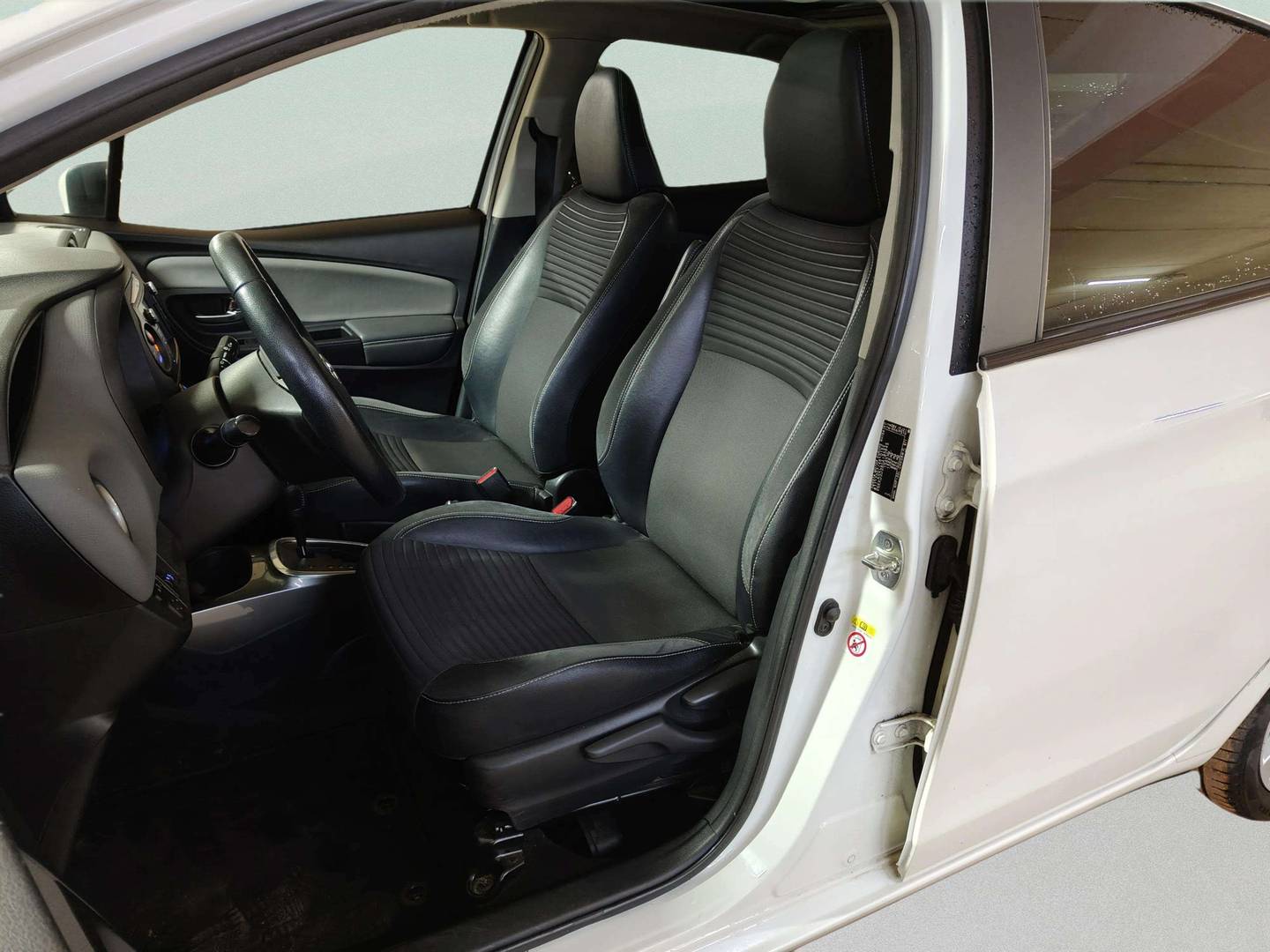 Toyota Yaris Toyota Yaris 100H Advance (100 CV) de segunda mano