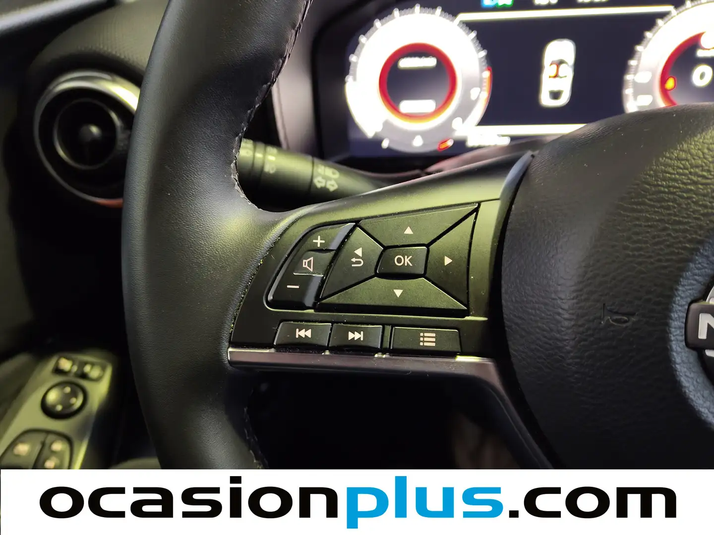 Foto Nissan JUKE Nissan Juke DIG-T N-Connecta 4x2 (114 CV)