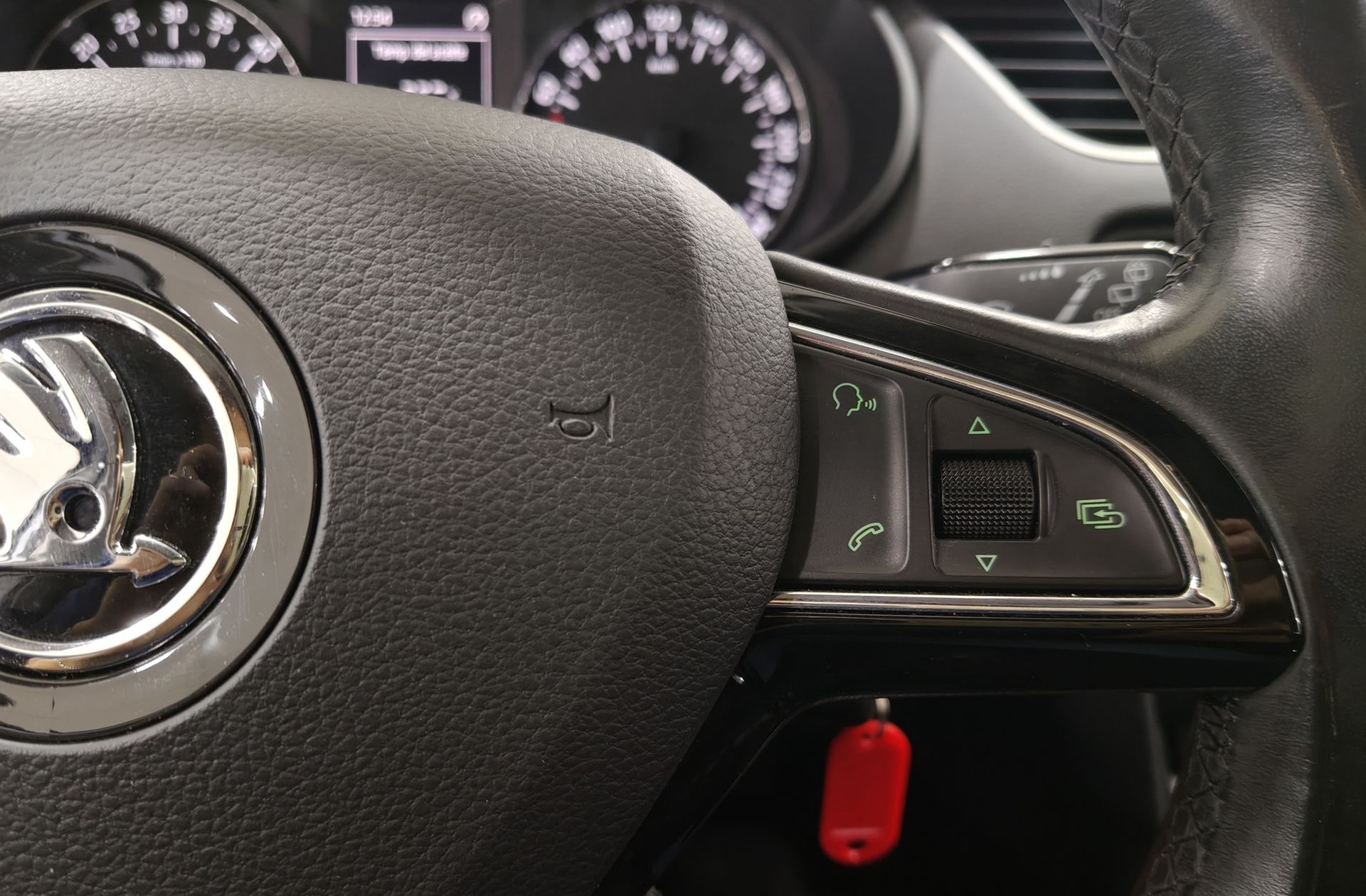 Škoda Octavia 2.0 TDI CR Ambition - foto 27