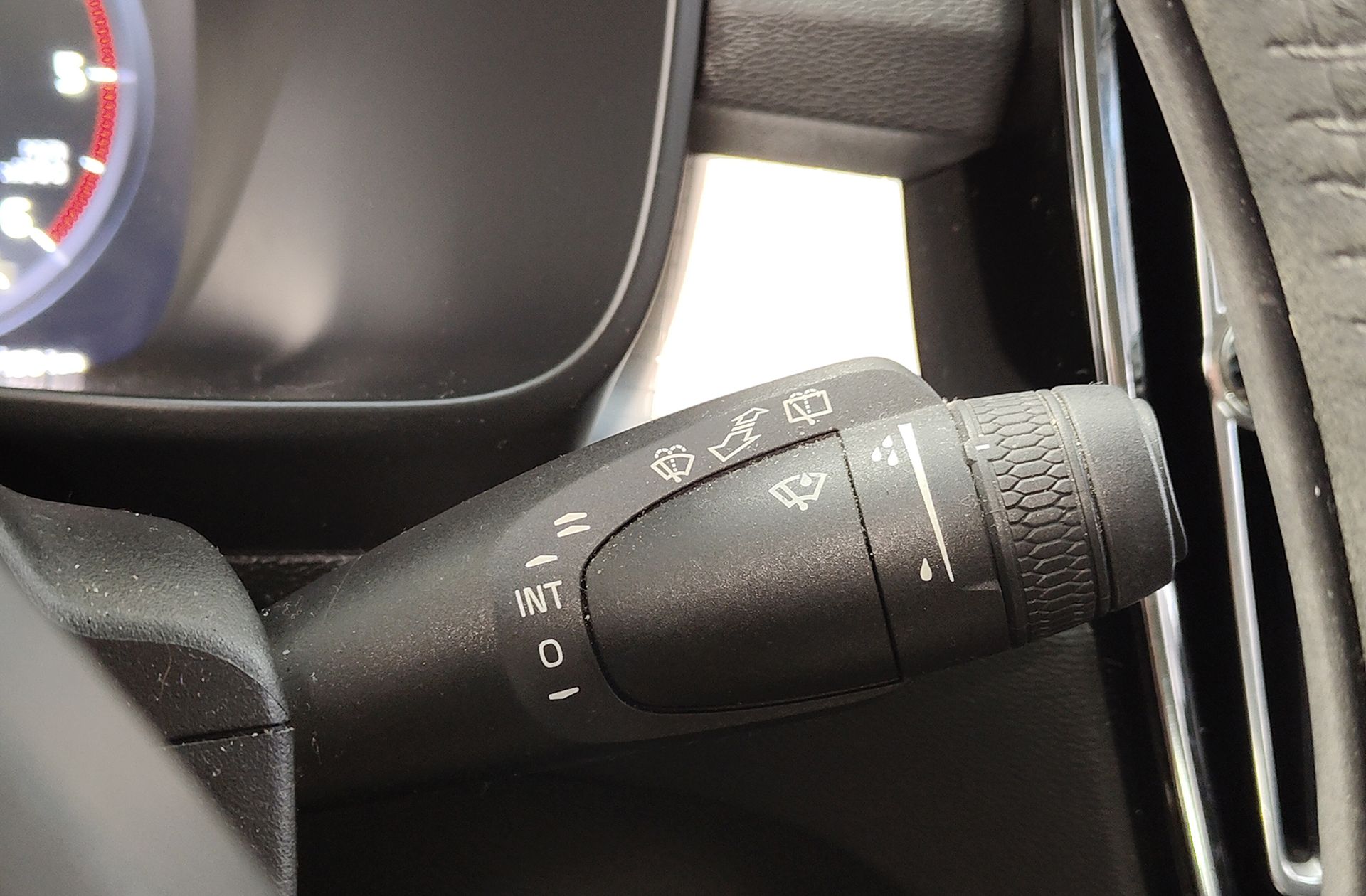 Volvo XC40 D3 Business Plus - foto 29