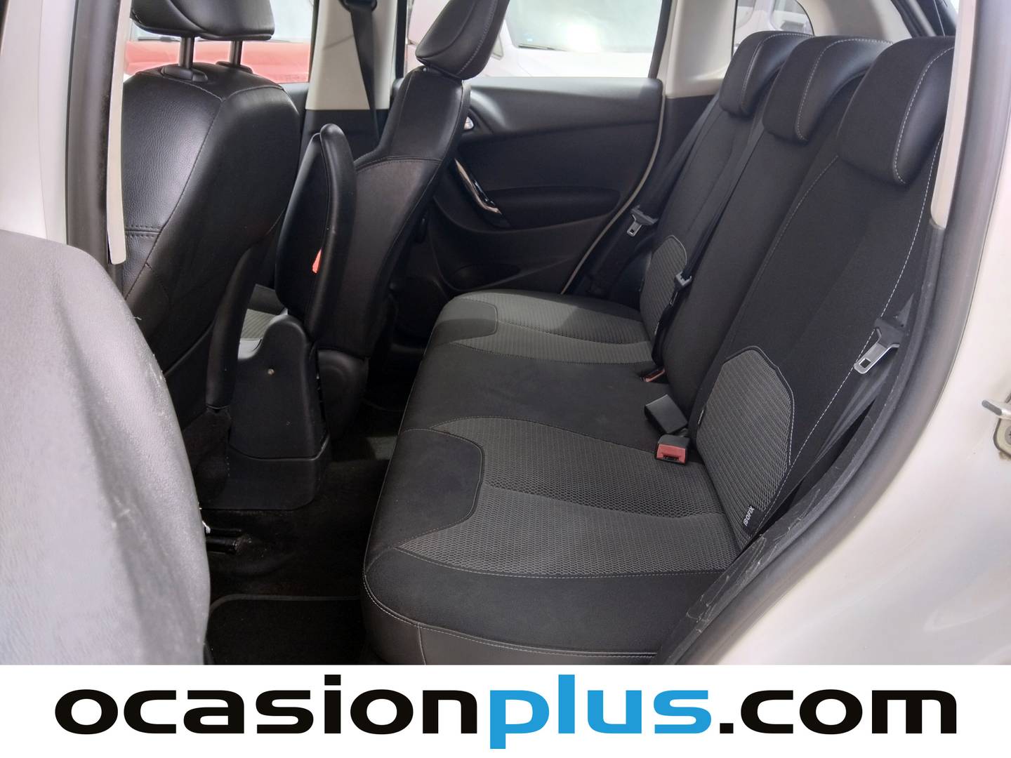 Foto asientos traseros Citroën C3 Citroën C3 PureTech 82 Collection (82 CV)