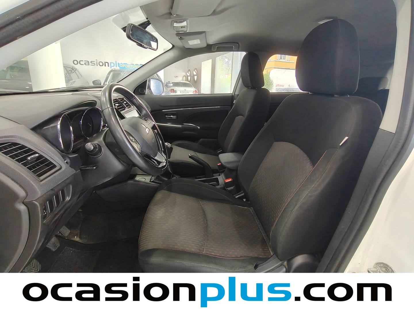 Foto asientos delanteros Mitsubishi ASX Mitsubishi ASX 160 MPI Motion (117 CV)