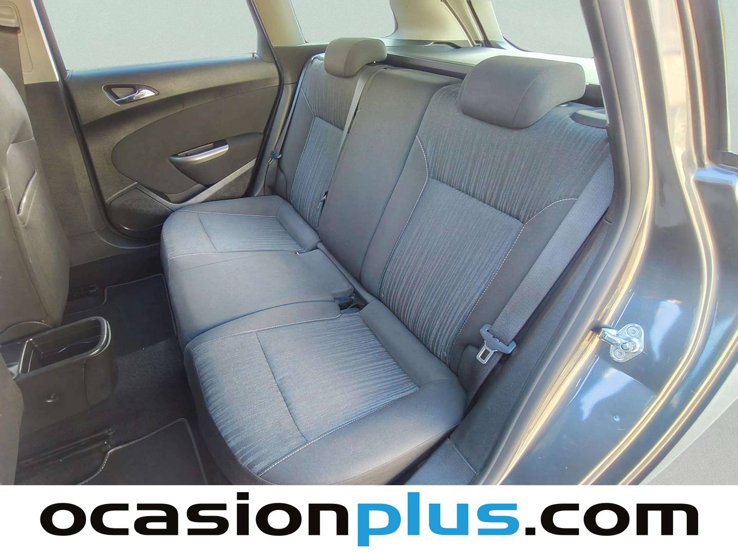 Foto asientos traseros Opel Astra Opel Astra Sports Tourer 1.4 Turbo Enjoy (140 CV)