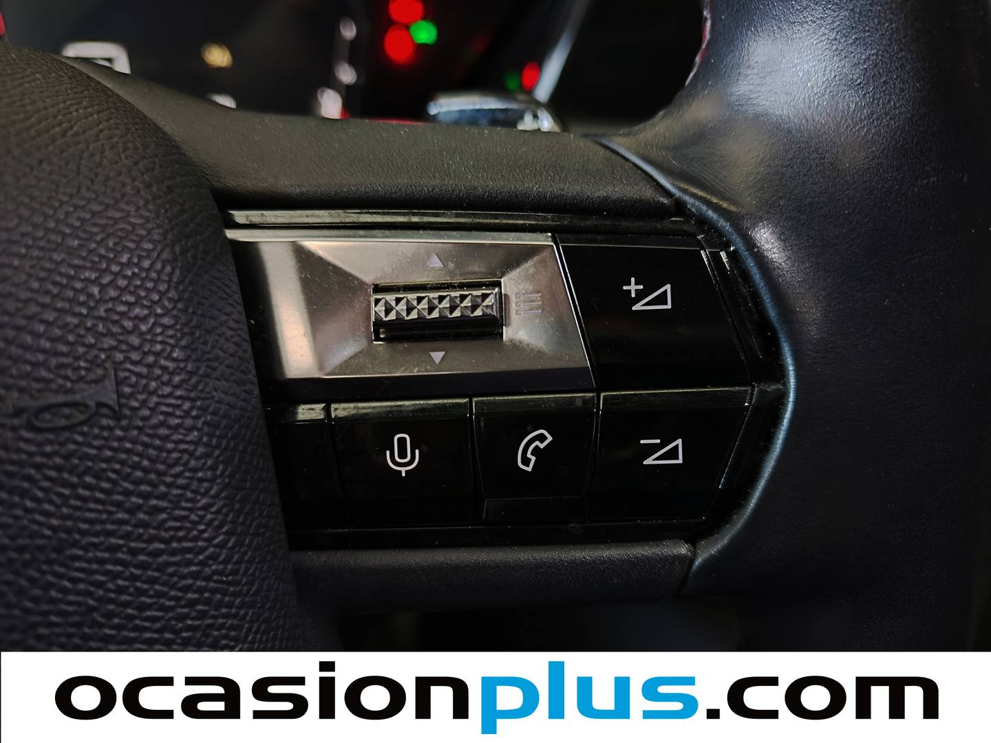 Foto DS DS 4 DS DS4 BlueHDi 130 Trocadero Auto (130 CV)