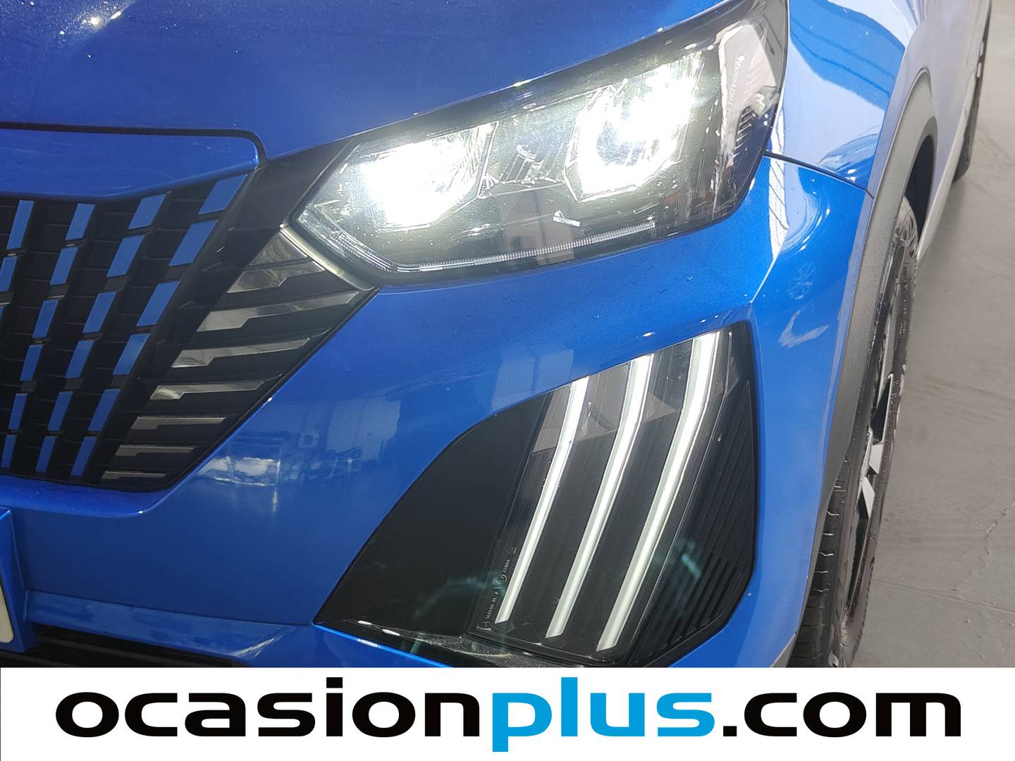 Foto Peugeot 2008 Peugeot 2008 PureTech 130 S&S Allure EAT8 (130 CV)