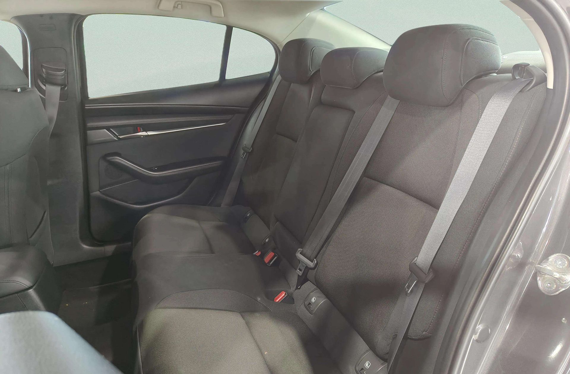 Mazda Mazda3 2.0 e-SKYACTIV-G Zenith - foto 11