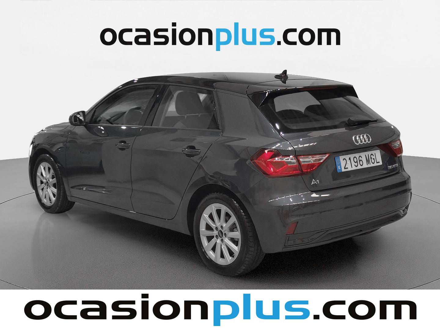 Foto delantera Audi A1 Audi A1 Sportback Advanced 30 TFSI (110 CV) S tronic derecha