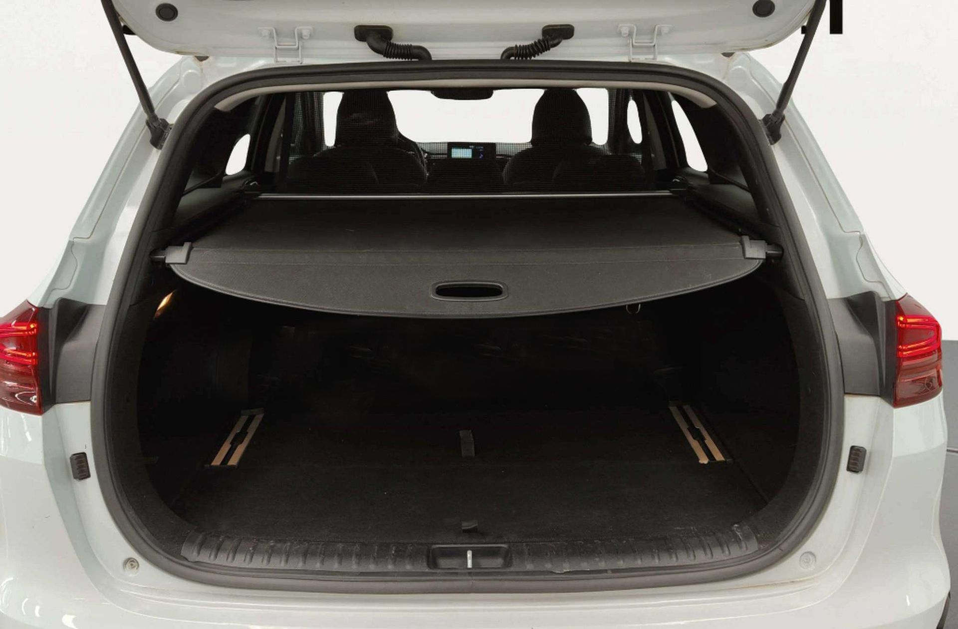 Kia Ceed 1.6 CRDi Tech - foto 16
