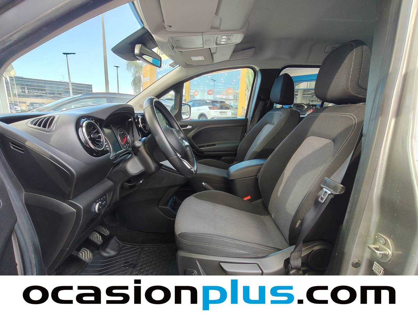Foto asientos delanteros Mercedes Citan Mercedes Citan Combi 110 CDI Tourer Base (95 CV)