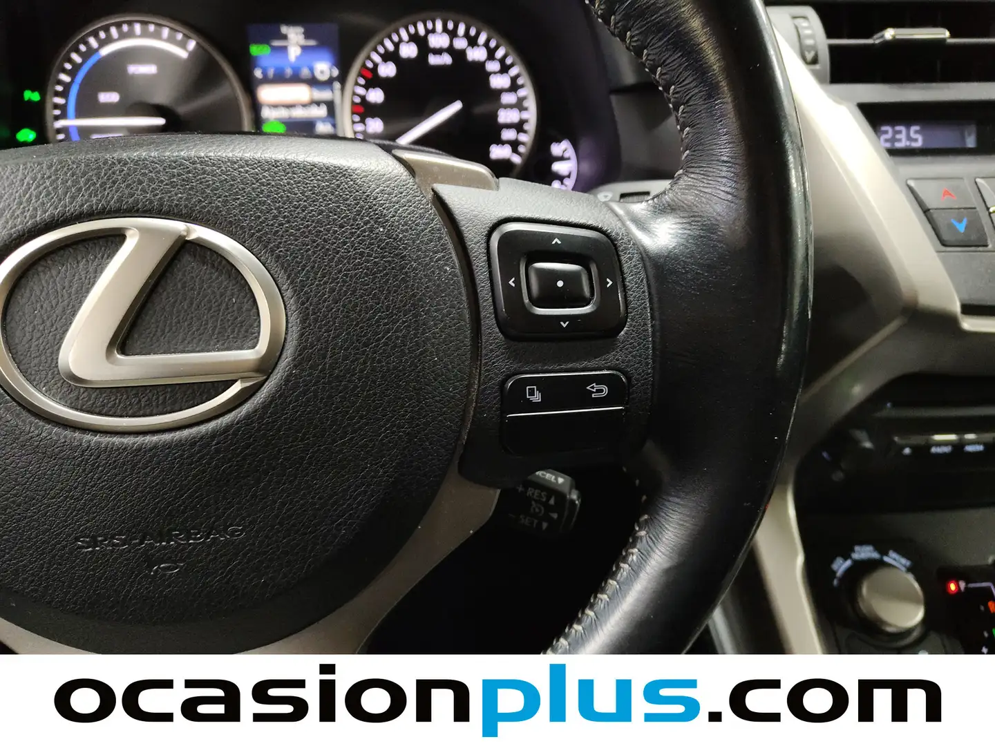 Foto Lexus NX Lexus NX 300h Corporate 2WD (197 CV)