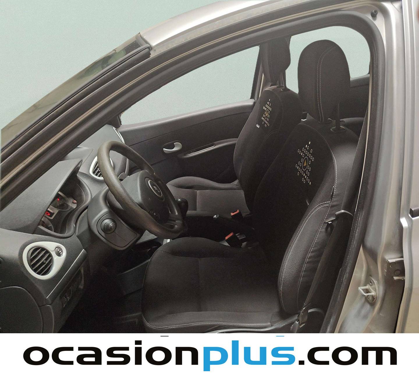 Foto asientos delanteros Renault Clio Renault Clio Yahoo! 1.2 16v (75 CV)