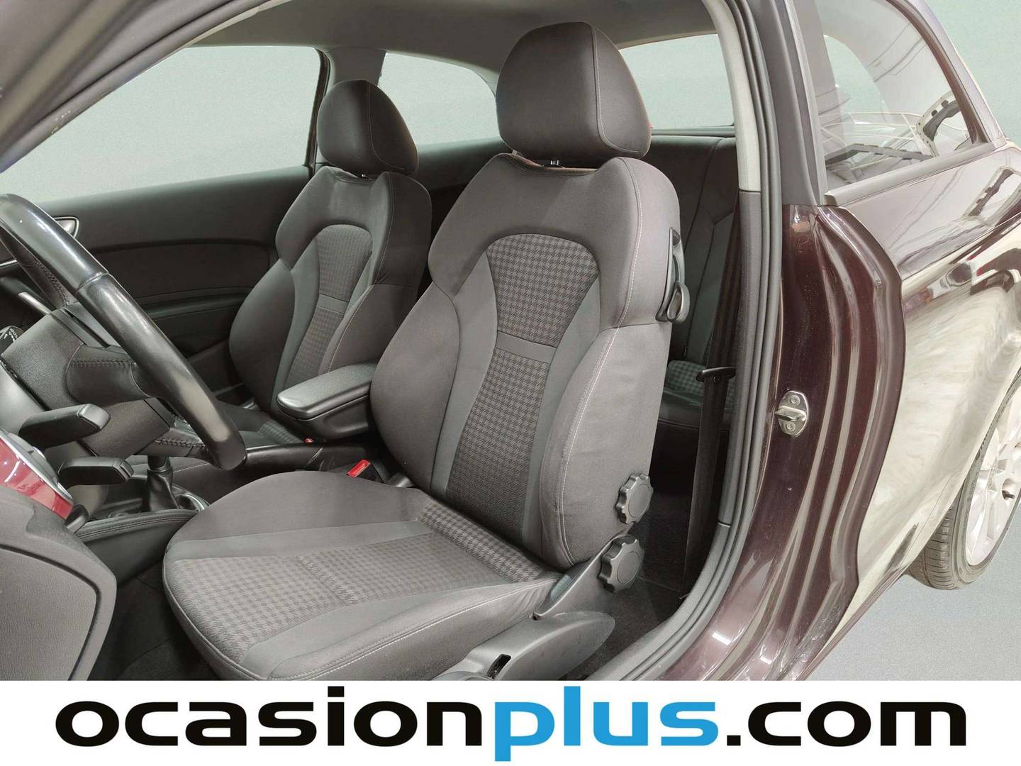 Foto asientos delanteros Audi A1 Audi A1 Ambition 1.6 TDI (105 CV)