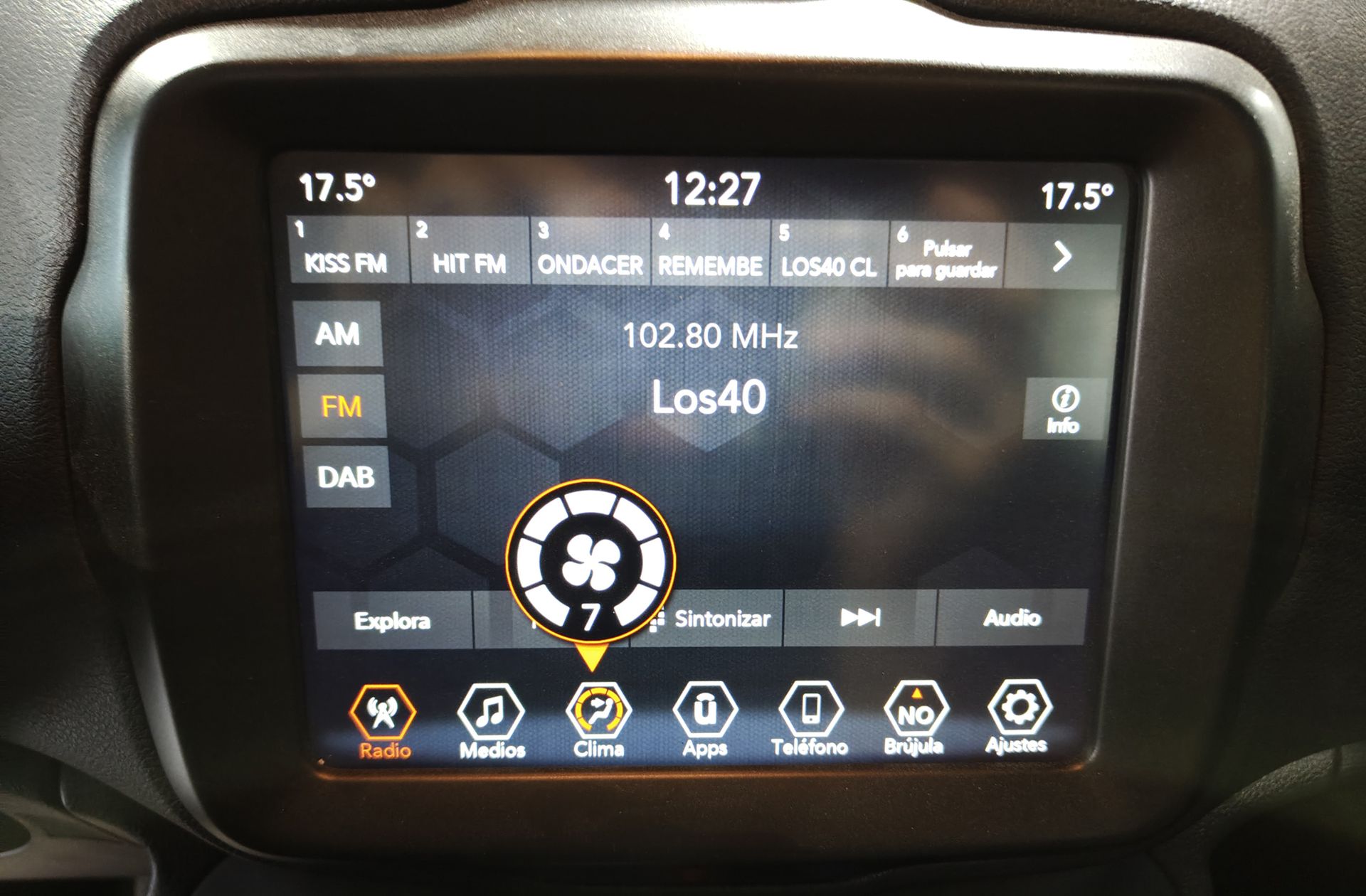 Jeep Renegade eHybrid 1.5 Limited ATX - foto 23