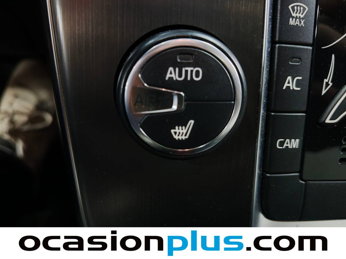 Extras y acabados del Volvo V40 Cross Country Volvo V40 Cross Country D3 Summum Auto (150 CV)