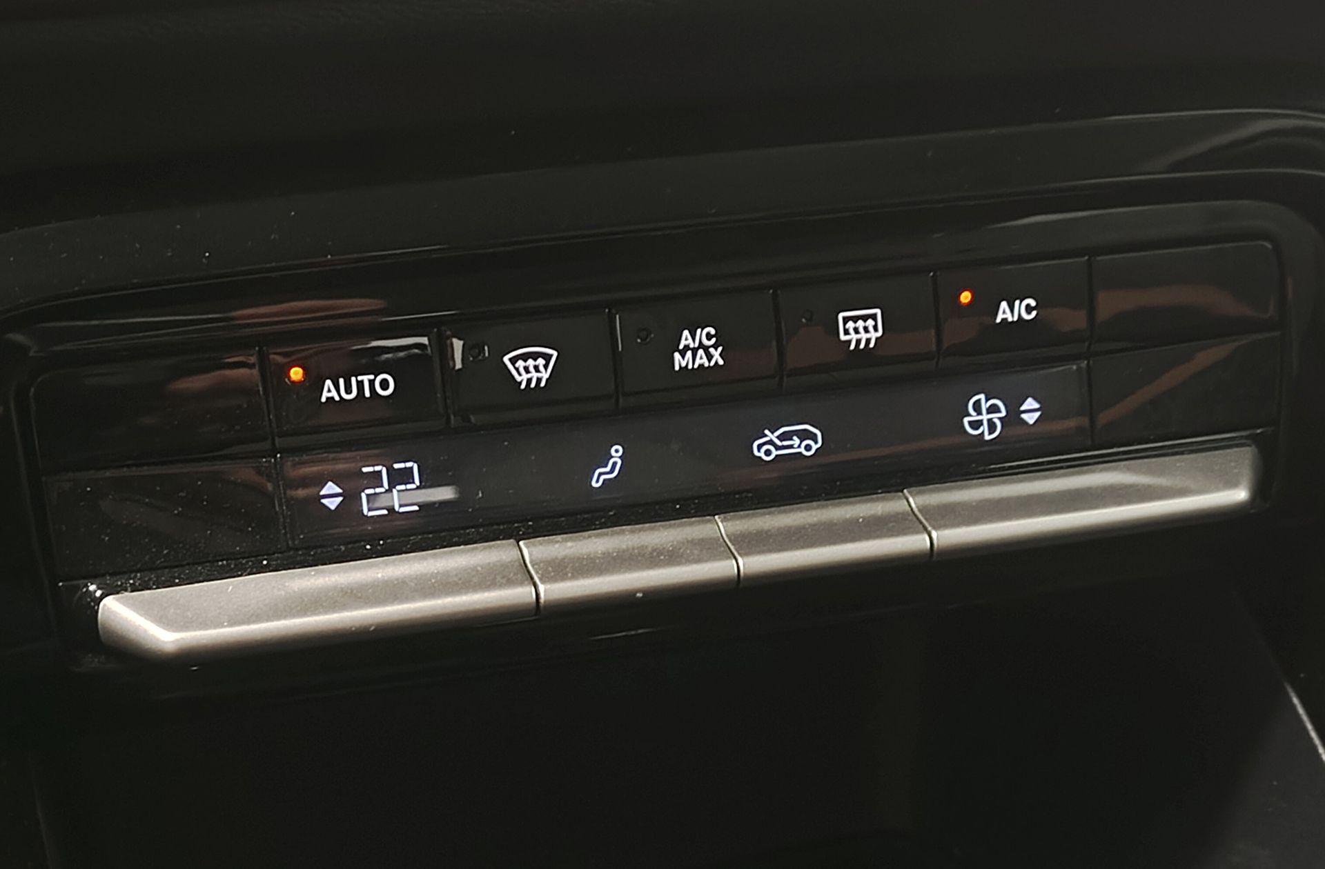 Citroën C3 Aircross Hybrid 145 Plus e-DCS6 - foto 29