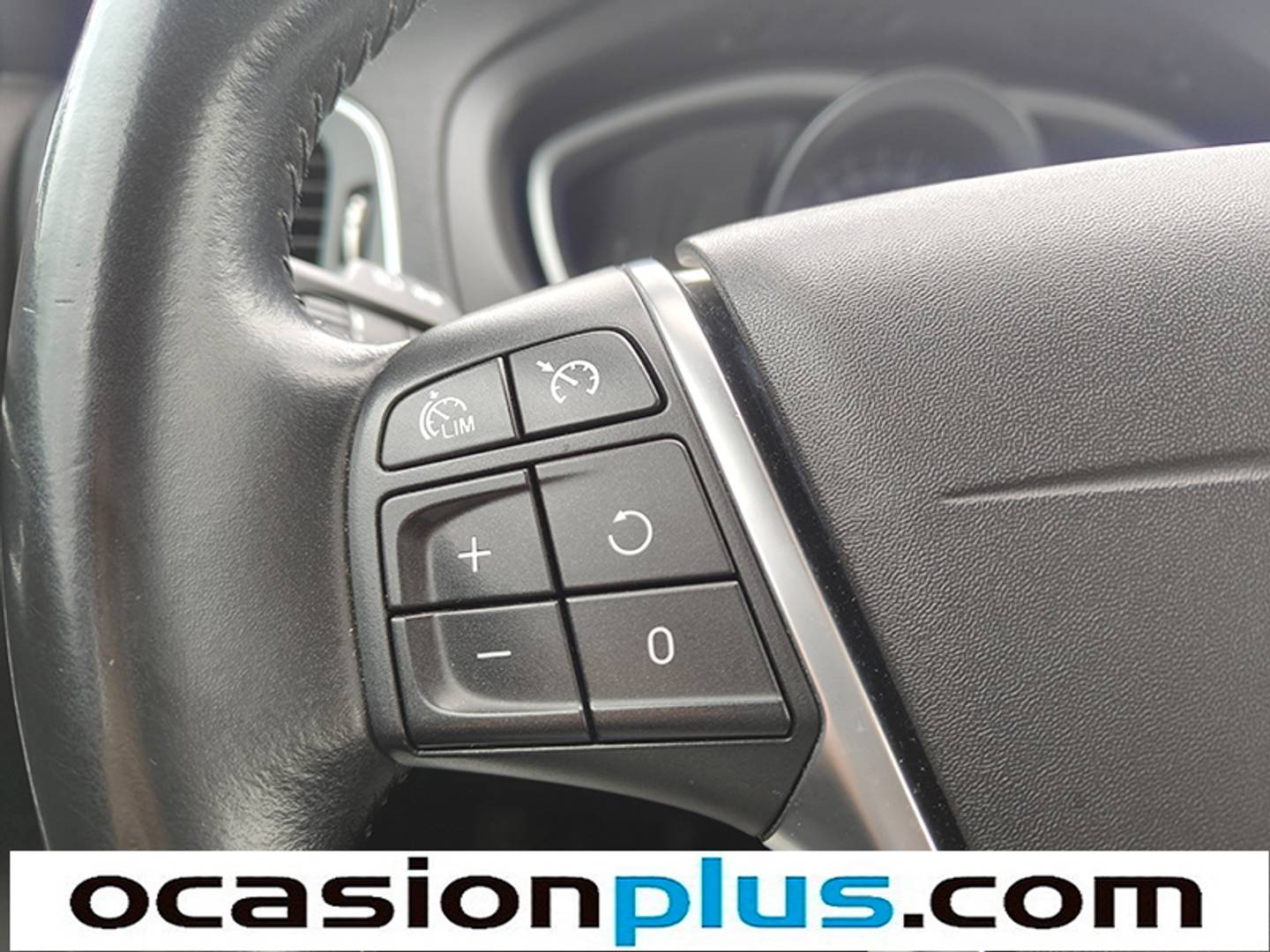 Foto Volvo V40 Volvo V40 D2 Momentum (120 CV)