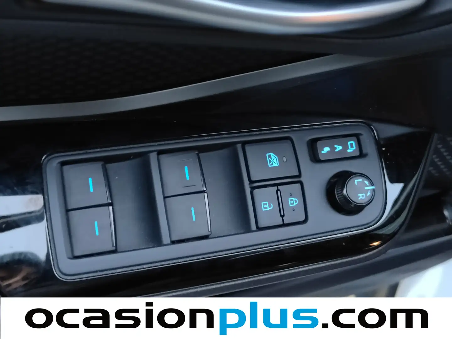 Foto Toyota C-HR Toyota C-HR 180H Advance (184 CV)